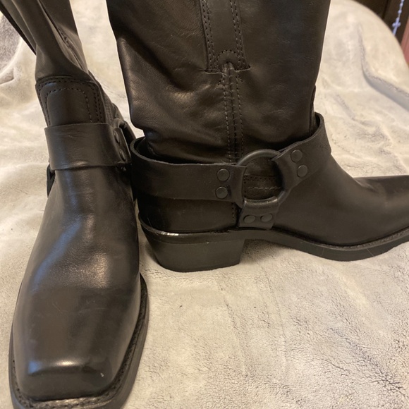 Frye leather black boots - Picture 3 of 10